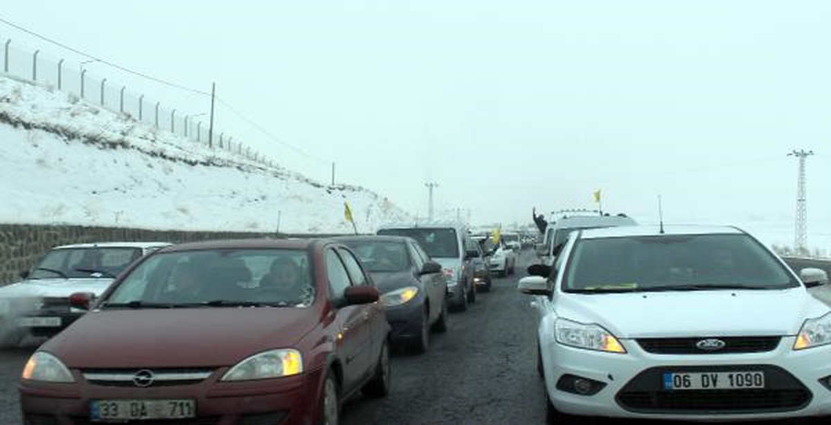 Başkan Adayı Sakık\'a Ağrı\'da Coşkulu Karşılama