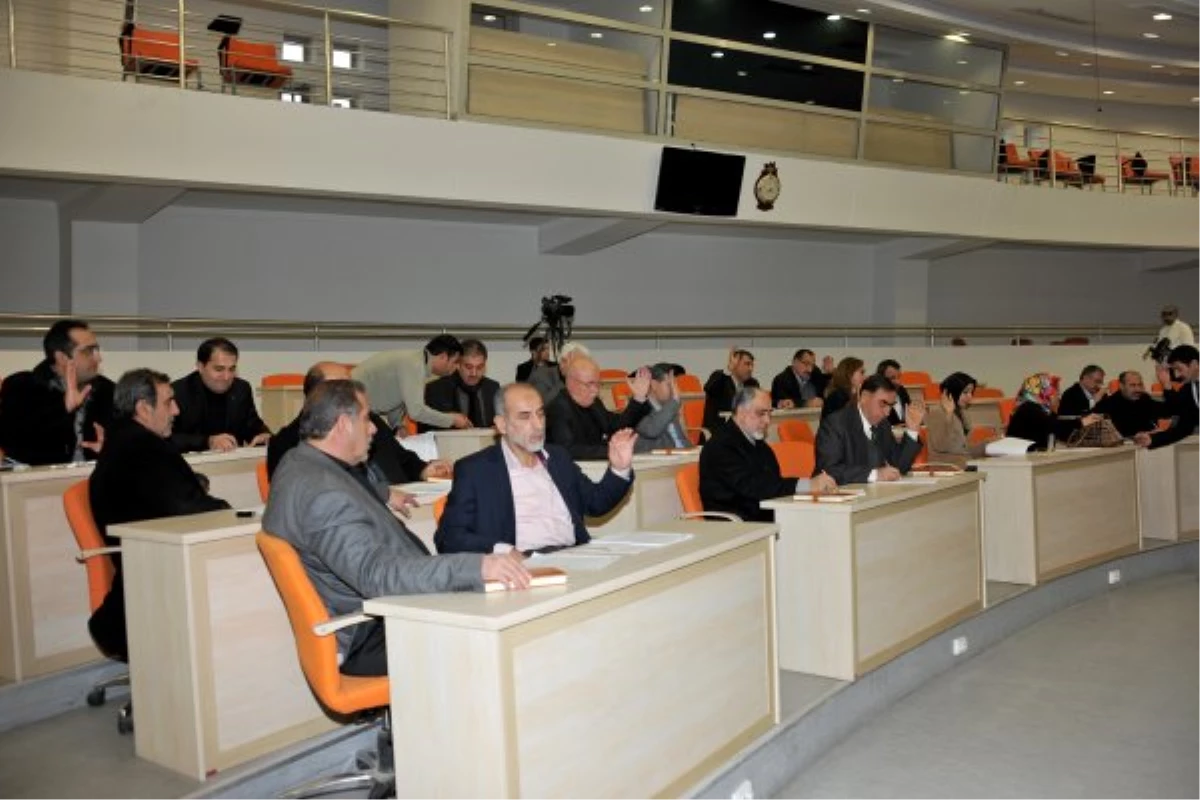 Belediye Meclisi 2014 Yılının İlk Toplantısını Yaptı