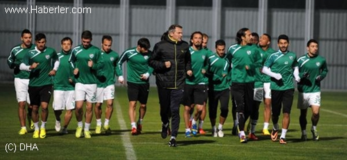 Bursaspor Yardımcı Antrenörü Verkempınck: "Herkes Bu Takıma İnansın"