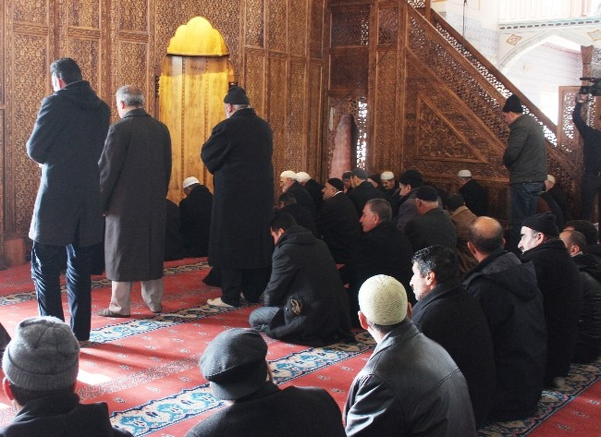 Çıkan Haberlerin Ardından Van\'da Cuma Hutbesi Değişti