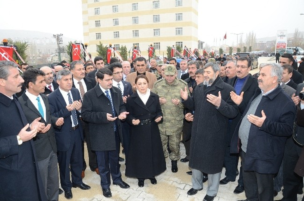 Darende\'de Çiftçilere Tarımsal Araç Desteği