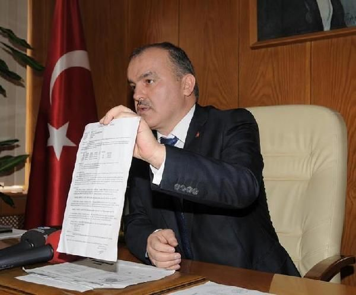 Denizli İl Genel Meclisi\'nde Arsa Tartışması