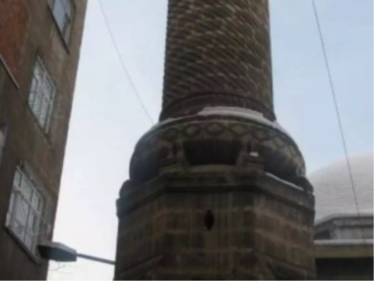 Diyarbakır\'ın Bilinmeyen Tarihi Minaresi