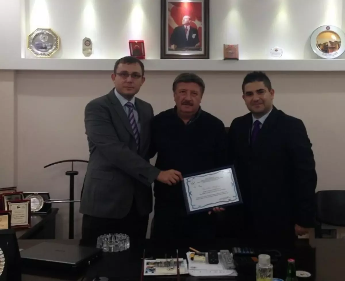 Hastane Yönetiminden Ticaret Borsasına Plaket