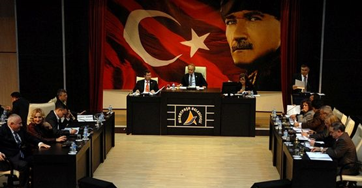 Muratpaşa Belediyesi\'ne Yılın İlk Meclis Toplantısı
