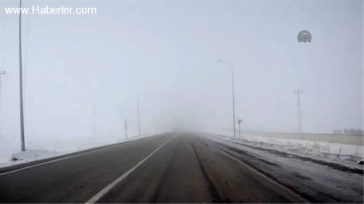 Sarıkamış ve Cıbıltepe kayak merkezini sis kapladı-