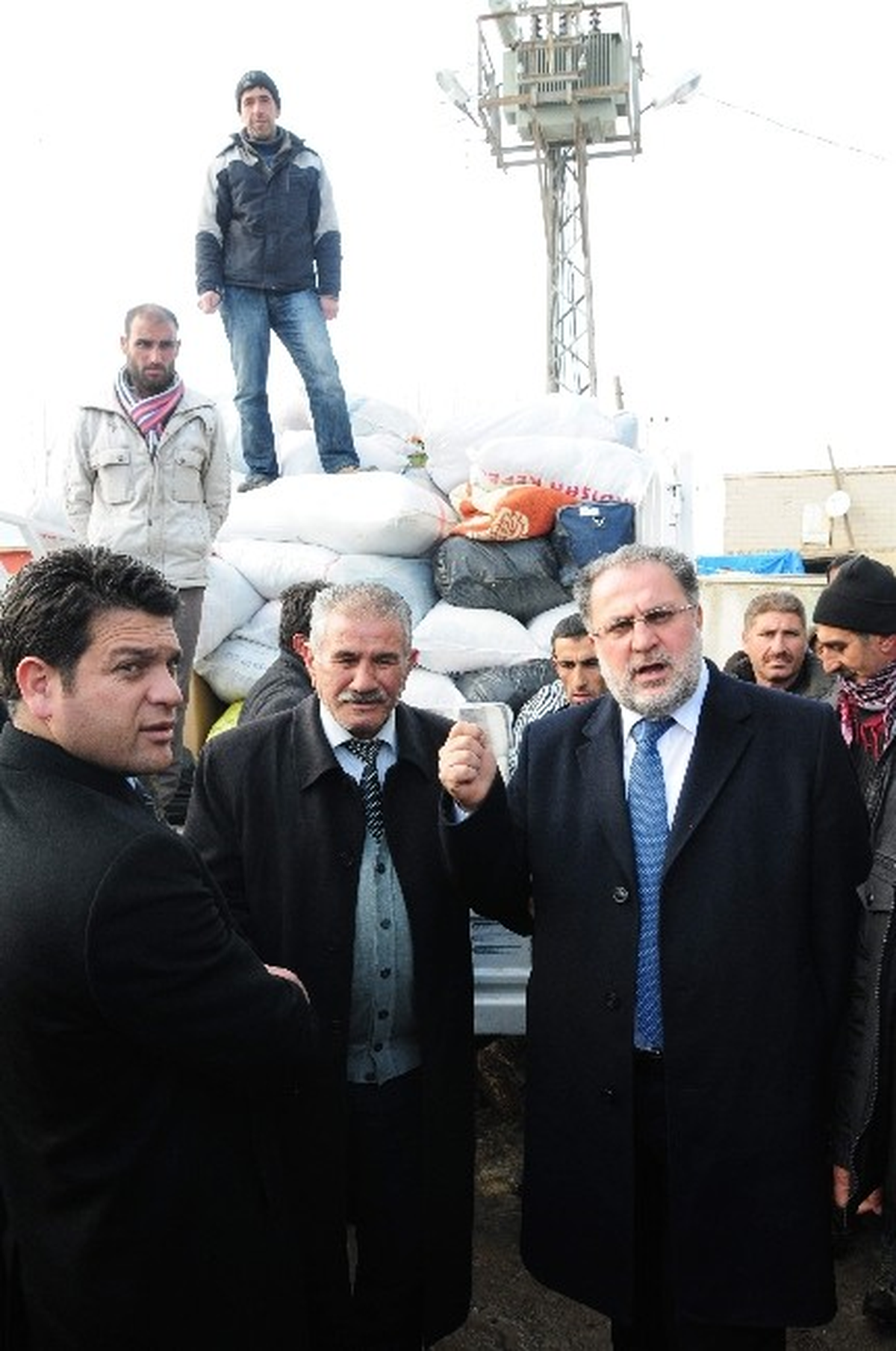 AK Parti Van Belediye Başkan Adayı Gülaçar\'dan Duyarlı Köylülere Teşekkür