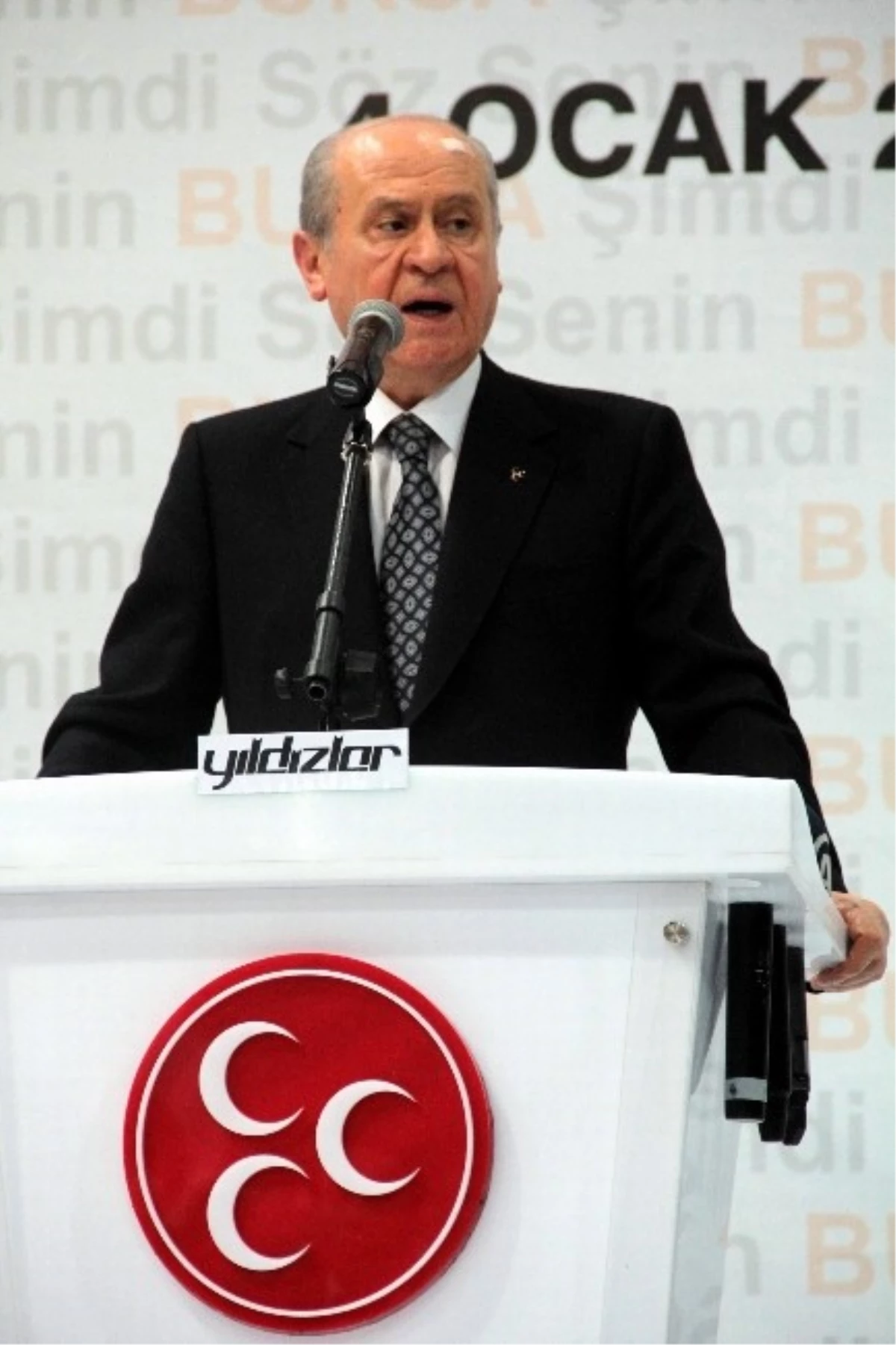 MHP\'li Bahçeli, Bursa\'da Adayları Tanıttı