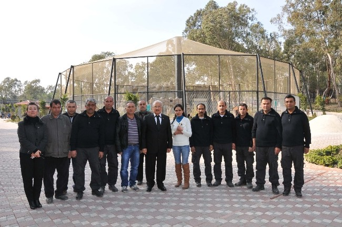 Bölgenin Tek Hayvanat Bahçesi Ziyaretçi Akınına Uğradı
