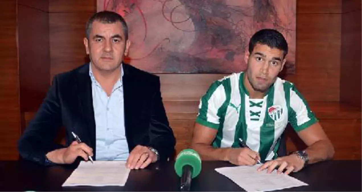 Bursaspor Oğuzhan Aynaoğlu\'yla Anlaştı