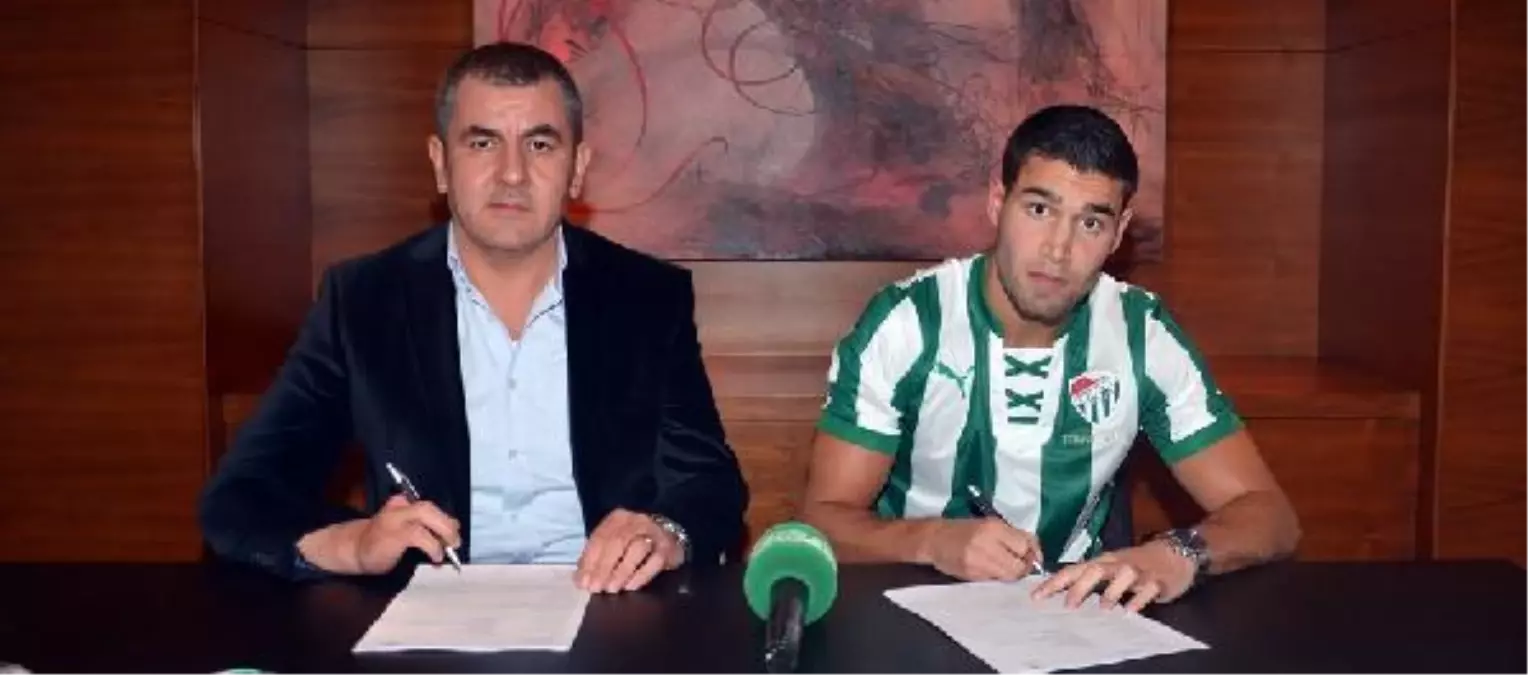 Bursaspor Oğuzhan ile Anlaştı