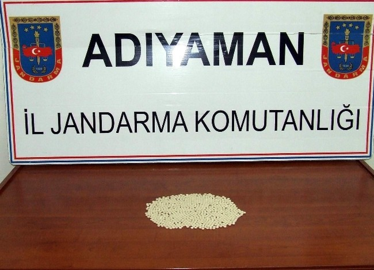 Jandarma Ekiplerince 770 Adet Uyuşturucu Hap Ele Geçirildi