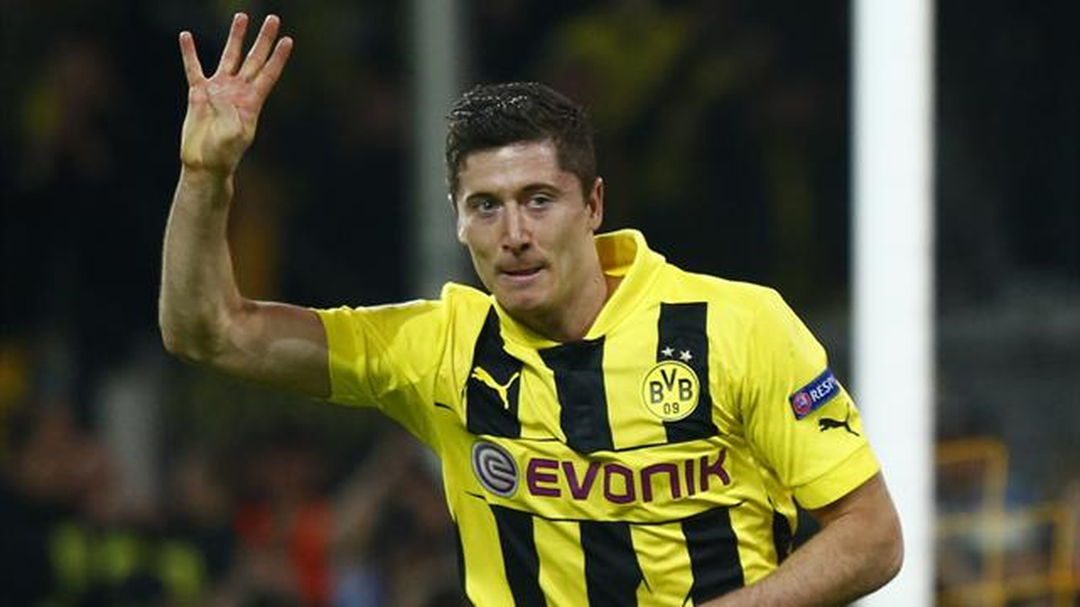Robert Lewandowski Bayern Münih\'e 5 Yıllık İmzayı Attı