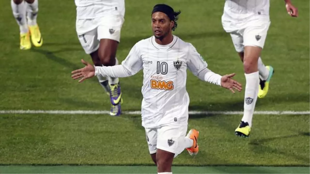 Ronaldinho Transferi Zora Girdi