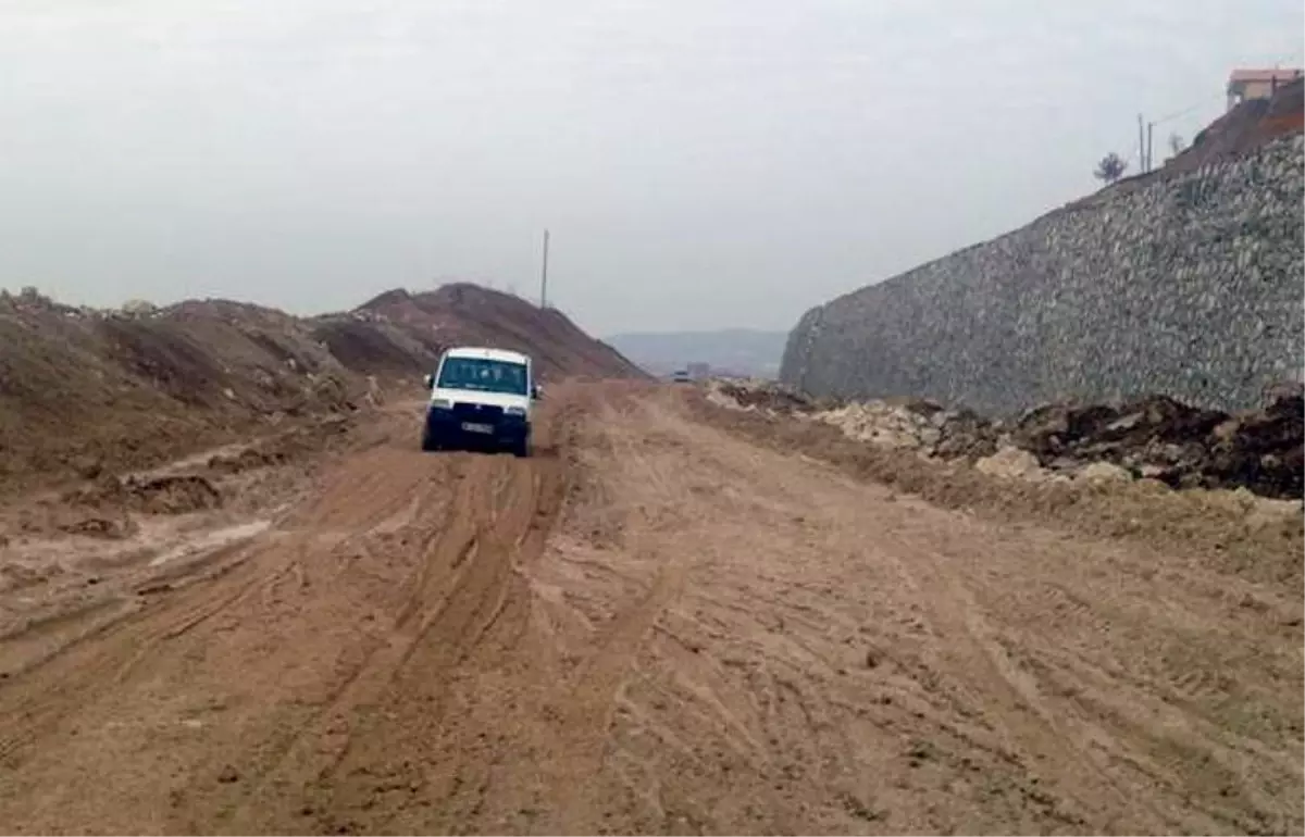 Siirt\'te Sürücüler Yol Çalışmasına Tepki Gösterdi