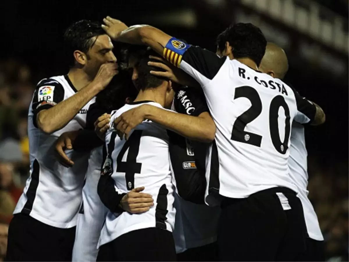 Valencia Yeni Dönemine İyi Başladı: 2-0