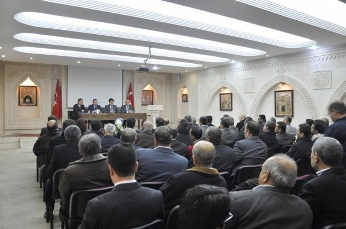 Vali Cengiz Okul Aile Birliği Başkanlarıyla Toplantı Yaptı