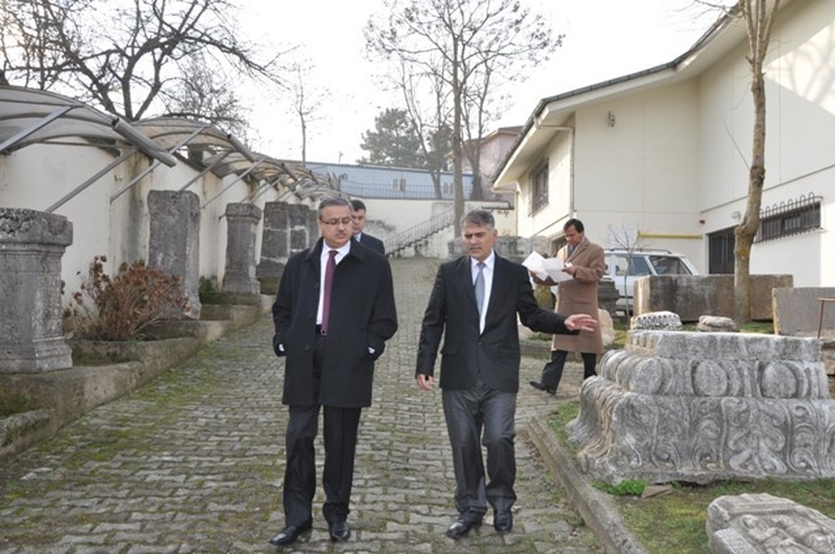 Vali, Turizm Alanlarını İnceledi
