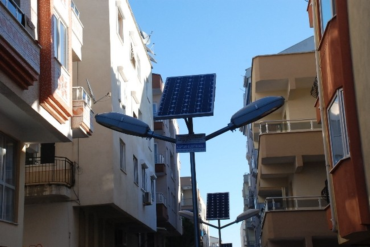 Didim\'de Aydınlatmalar Güneş Enerjisi Sayesinde Olacak