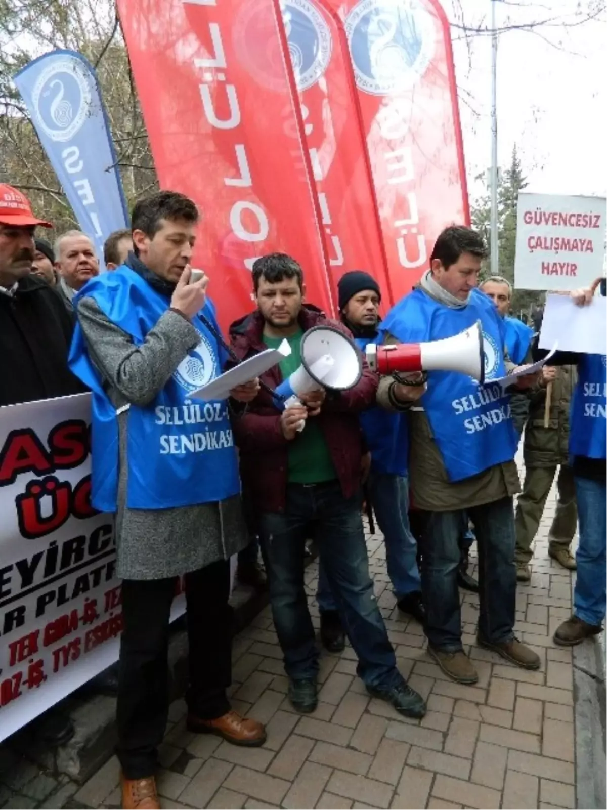 Eskişehir\'de "Asgari Ücret" Protestosu