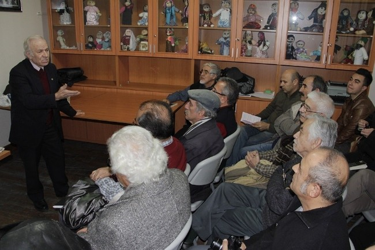 Konak Belediyesi Neşe ve Karikatür Müzesi Ünlü Mizahçıları Buluşturdu