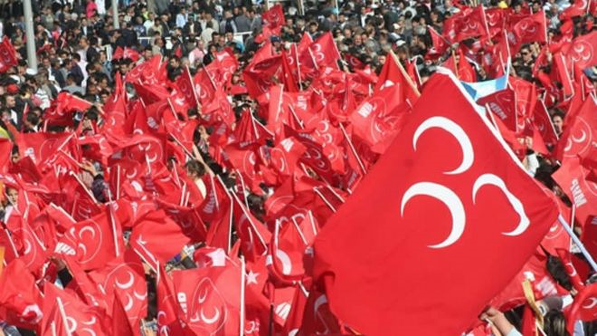 MHP\'li Bahçeli, İnegöl Adayını Fikret Fidan Olarak Açıkladı