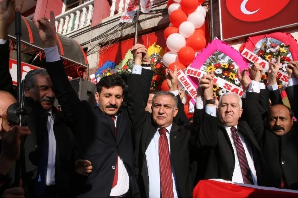 MHP Yozgat Belediye Başkan Adayı Uğur Bektaş Seçim Bürosunu Hizmete Açtı