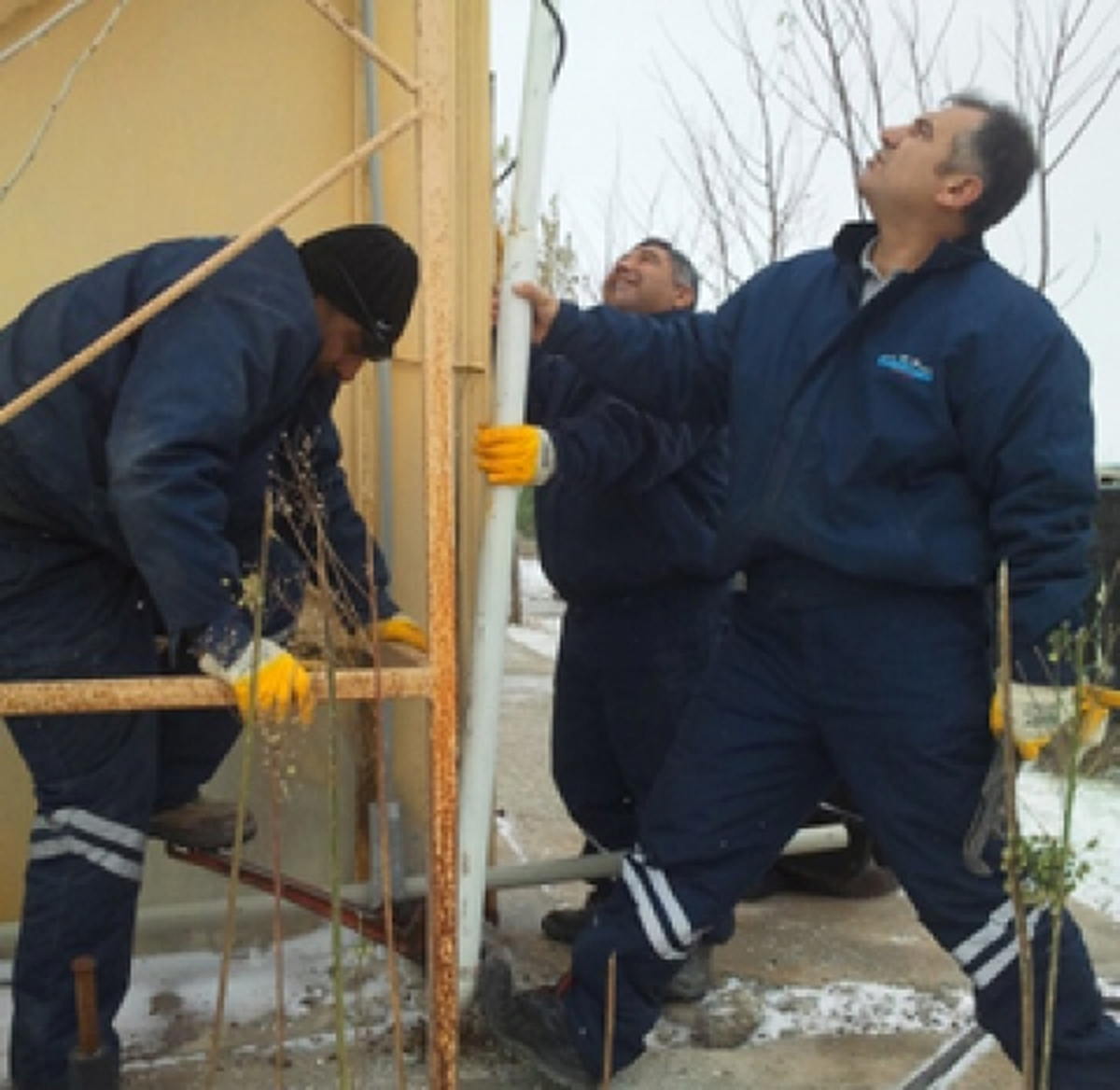 Petrol Şirketi Sağlık Merkezinin Peteklerini Değiştirdi
