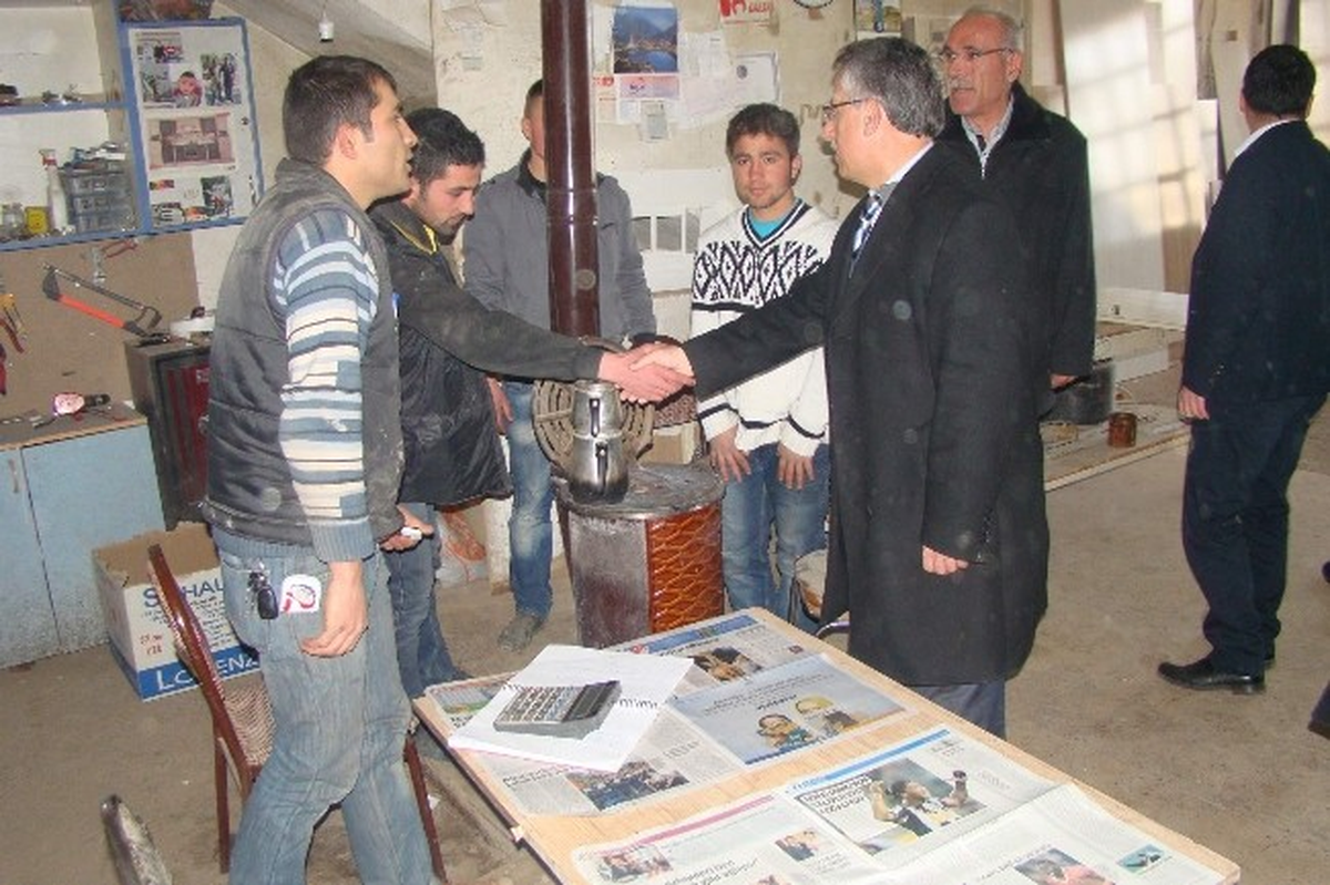 AK Parti Yozgat Belediye Başkan Adayı Kazım Arslan Esnafı Ziyaret Etti