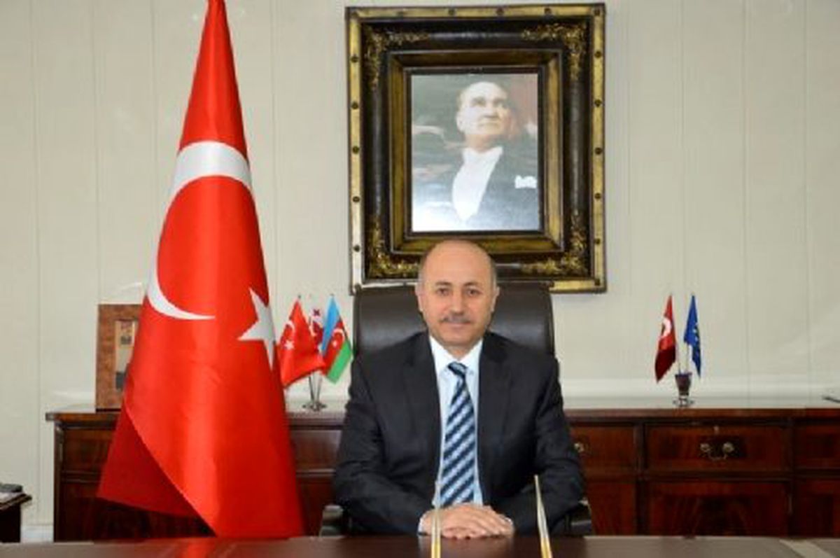Ardahan Valisi Azizoğlu, Lokanta Açılışı Yaptı