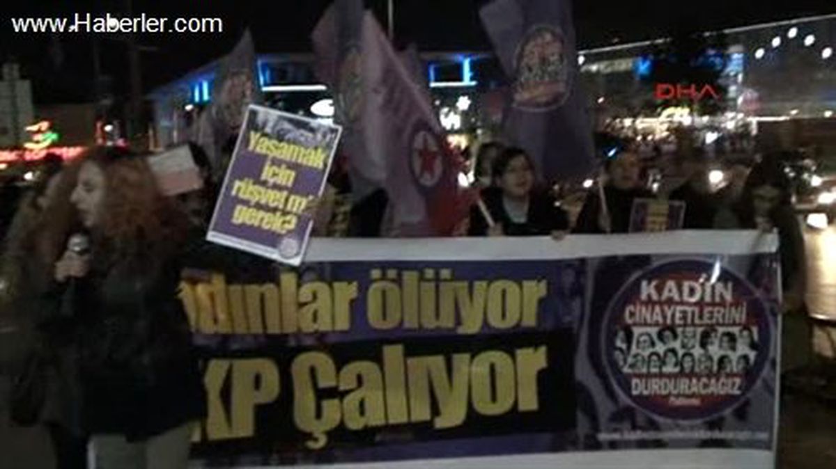 Bursa\'da Ayakkabı Kutularına \'Yaşamak İçin Rüşvet mi Gerek \'Ö Yazarak 2013 Yılında 237 Kadının...