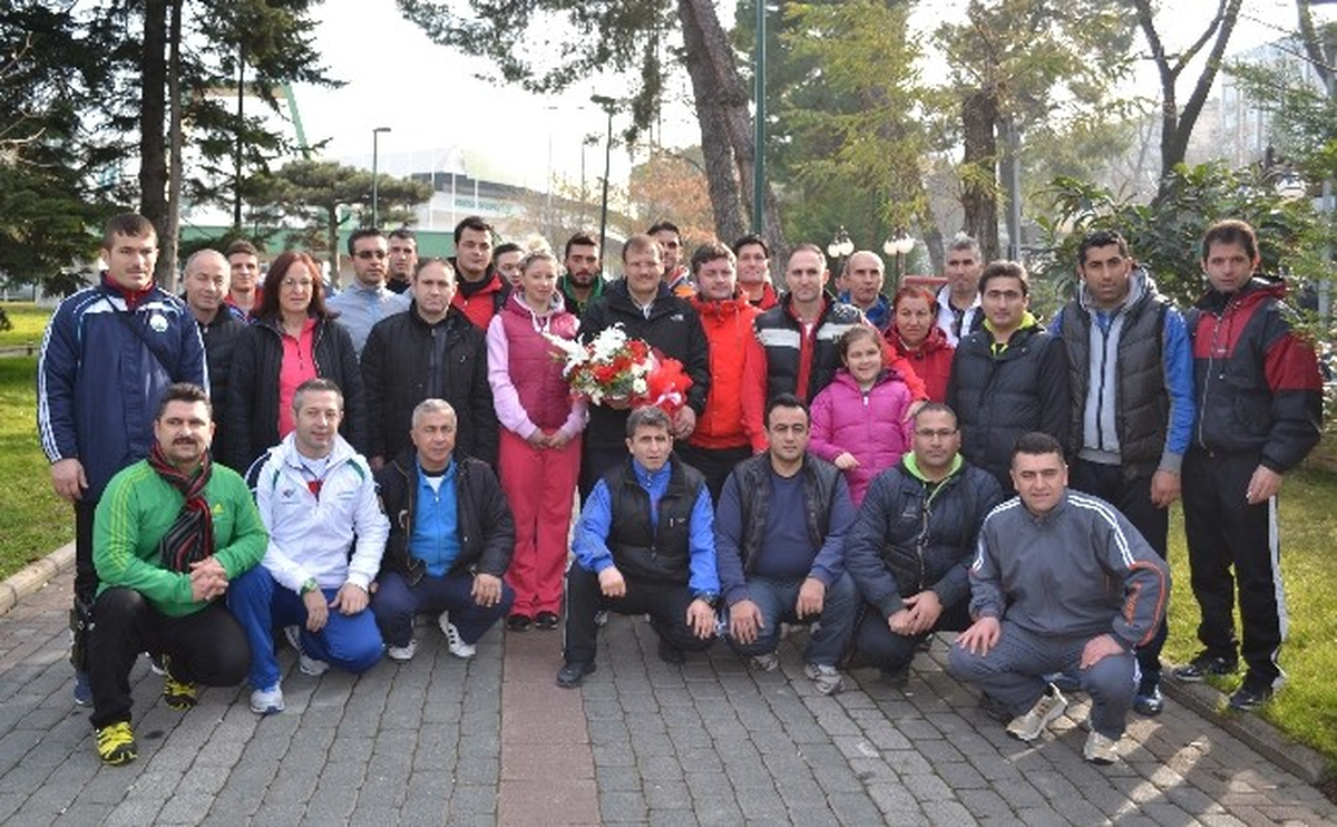 Bursalı Antrenörlerden Başbakana Kadro Teşekkürü
