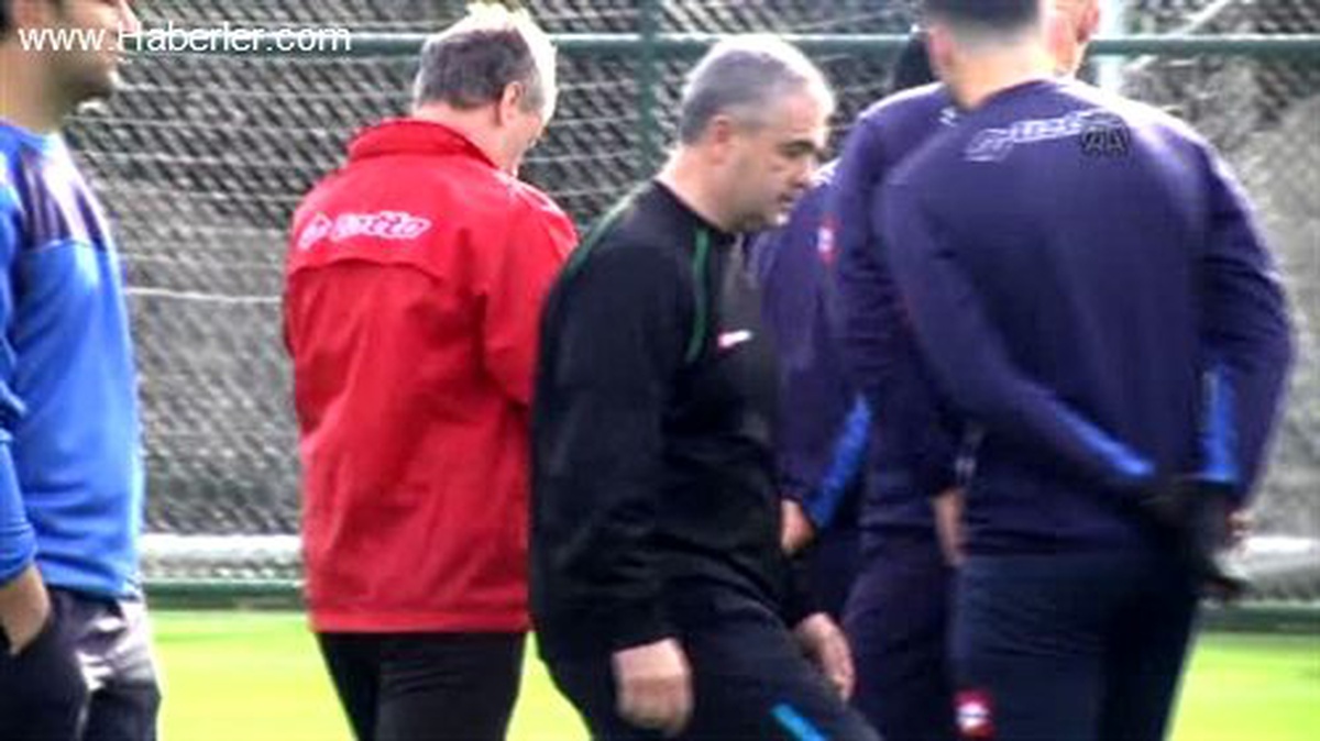 Rizespor İlk Antrenmanını Yaptı