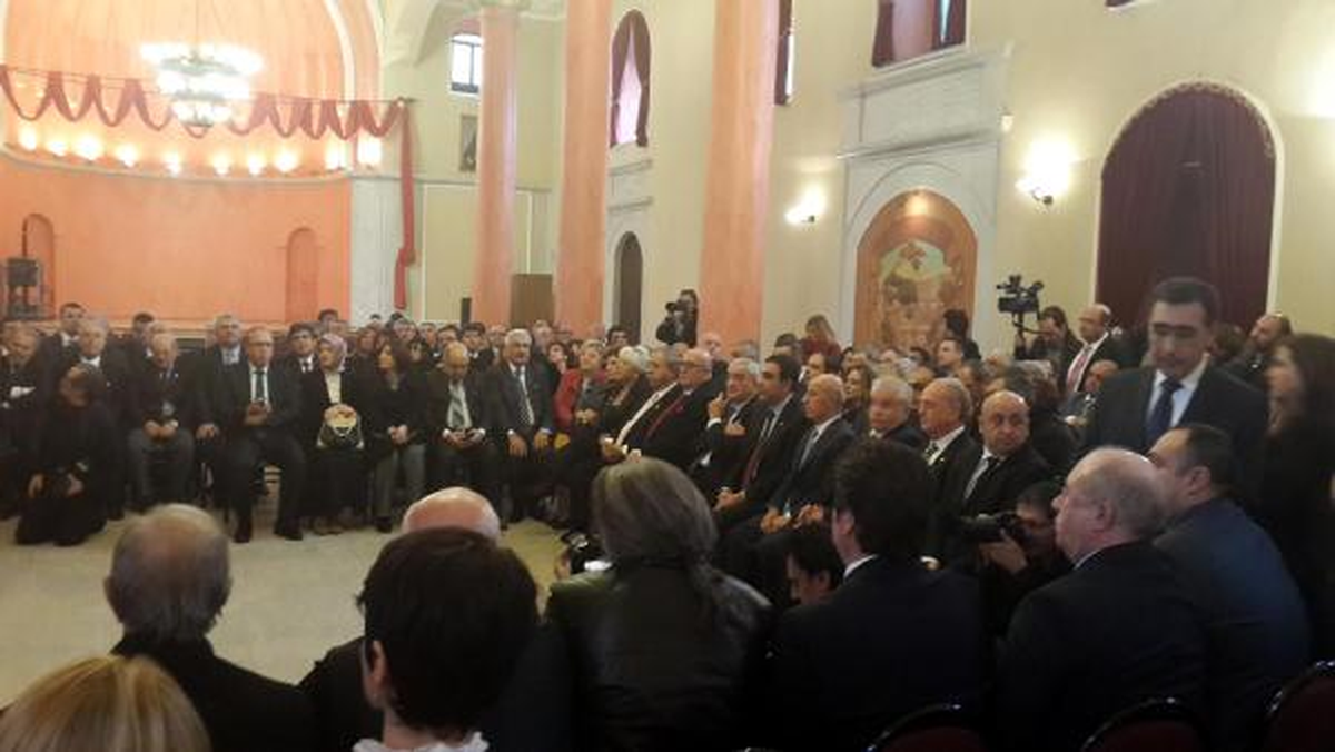 CHP\'li Toprak, Ermeni Cemaatinin Noel Bayramı\'nı Kutladı