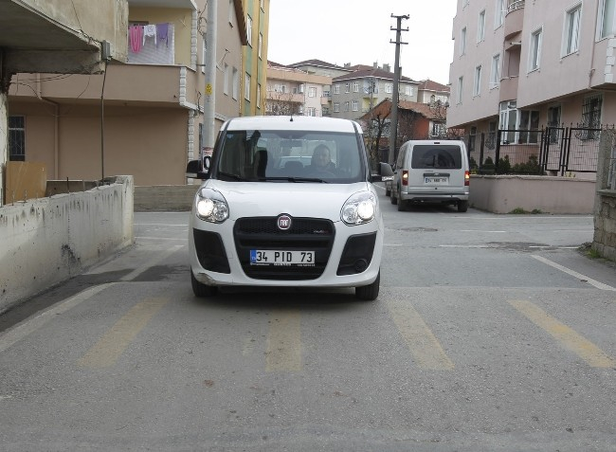Gebze\'de Hız Kesici Kasisler Genelgeye Göre Yapılıyor