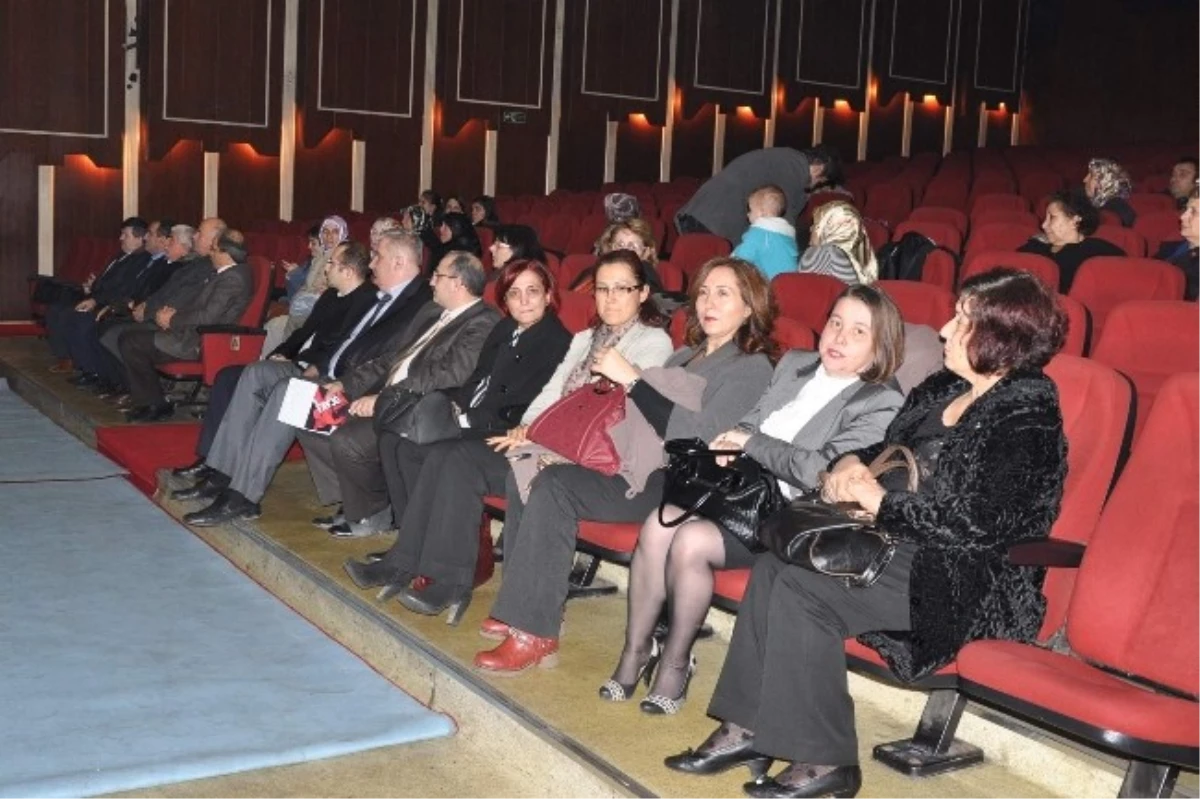 Zonguldak\'ta \'Engelleri Bir Çiçekle Aşıyoruz\' Konferansı