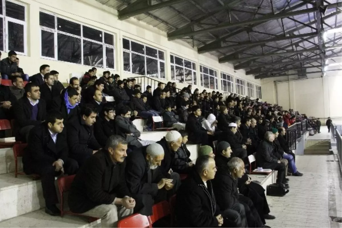 Ahlat\'ta "Ayetler ve Hadisler Işığında Hayatımız" Konferansı