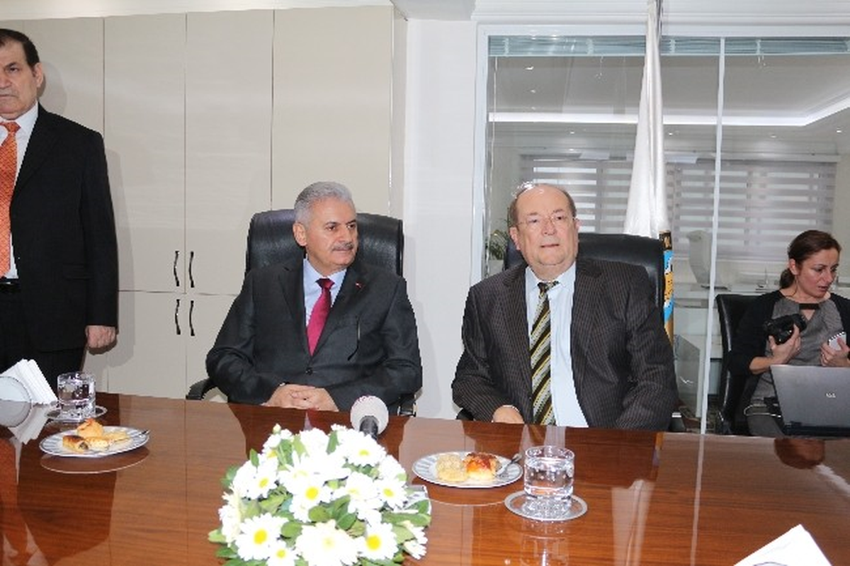 Binali Yıldırım\'a İzmir\'de Esnaftan Destek
