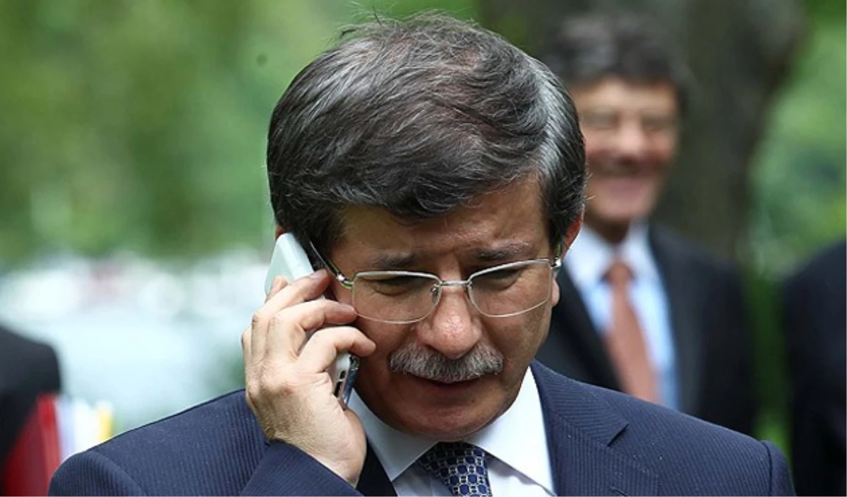 Dışişleri Bakanı Davutoğlu\'dan Telefon Diplomasisi
