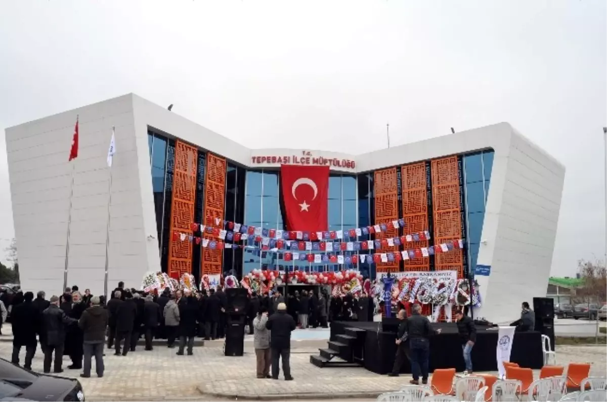 "Burası Sadece Din Görevlilerinin Geleceği Bir Yer Olmamalı"