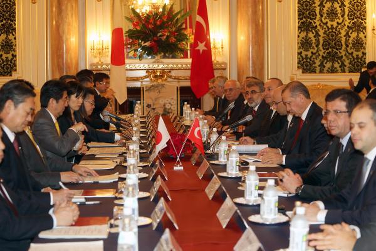 Erdoğan\'a Japonya\'da 2023 Liderlik Hedefi Zoruldu, \'Zor Soru\' Dedi
