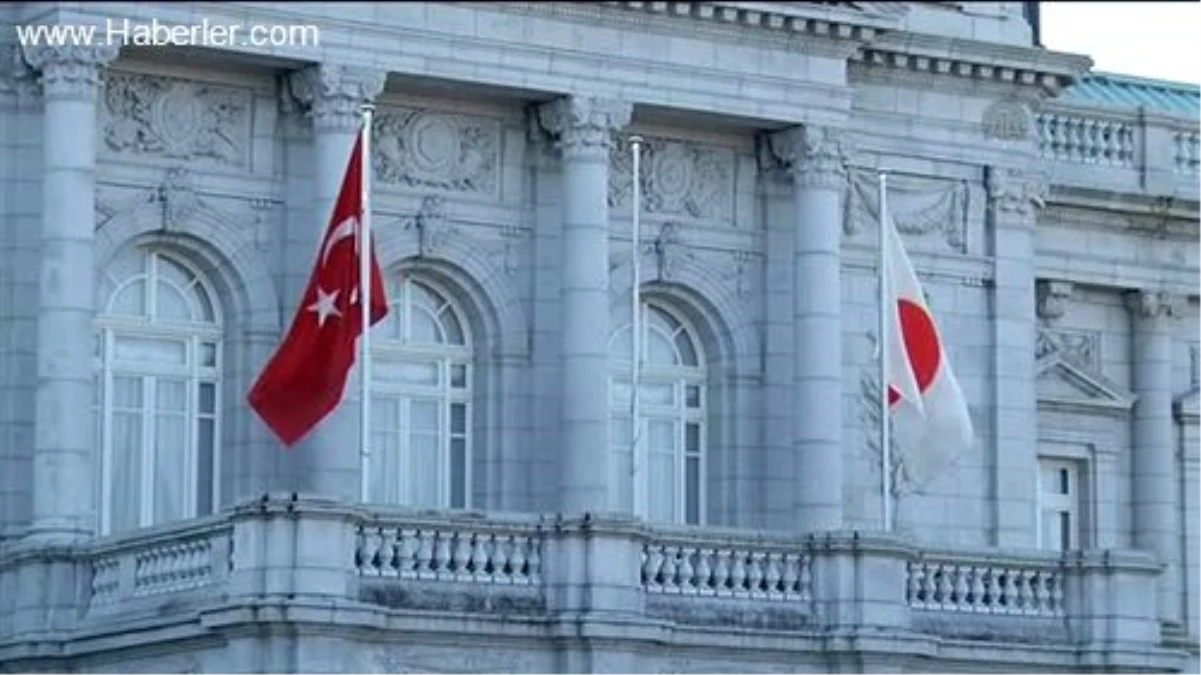 Erdoğan, Japonya Başbakanı Abe tarafından askeri törenle karşılandı -