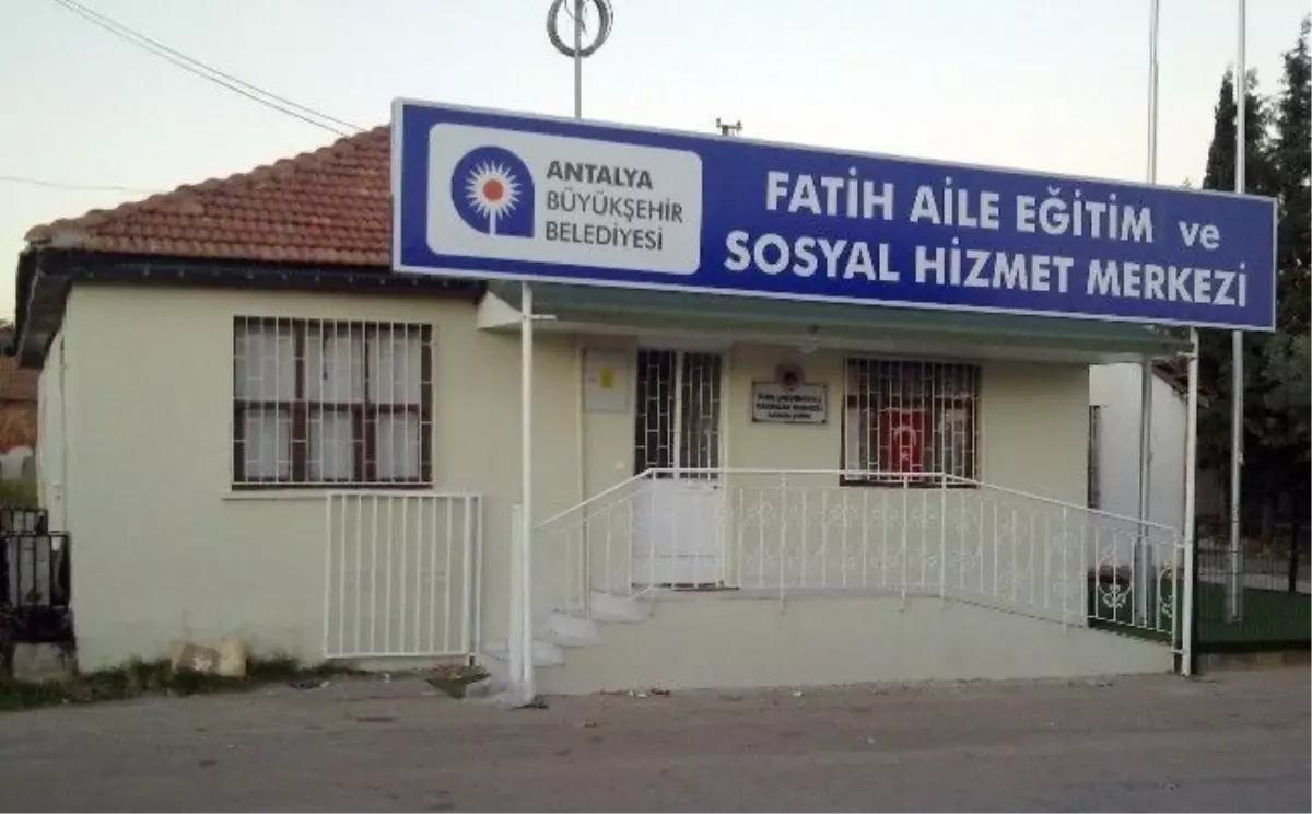 Fatih Mahallesi\'nde Aile Eğitim ve Sosyal Hizmet Merkezi Açıldı