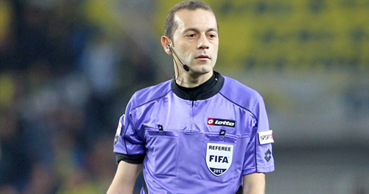 IFFHS, Cüneyt Çakır\'ı En İyi 5. Hakem Seçti