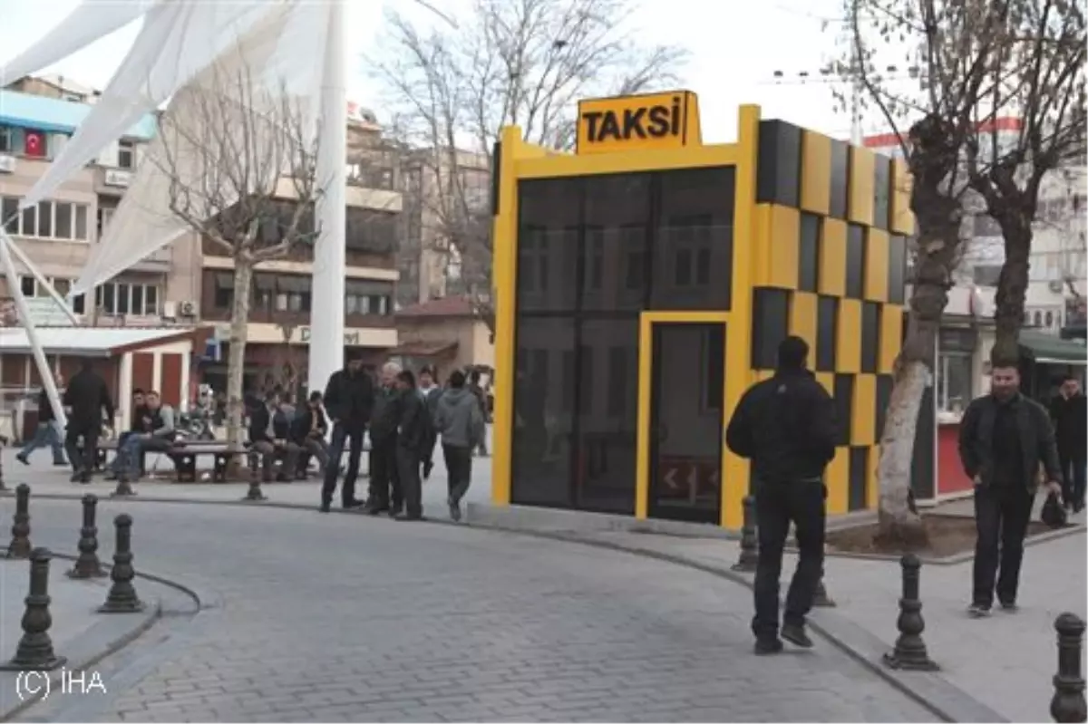 İstanbul\'a Modern Taksi Durakları