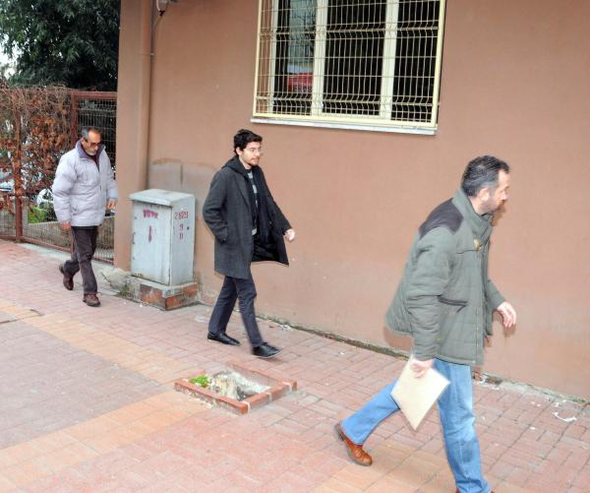 İzmir Limanı\'nda Yolsuzluk Operasyonu: 25 Gözaltı (2)
