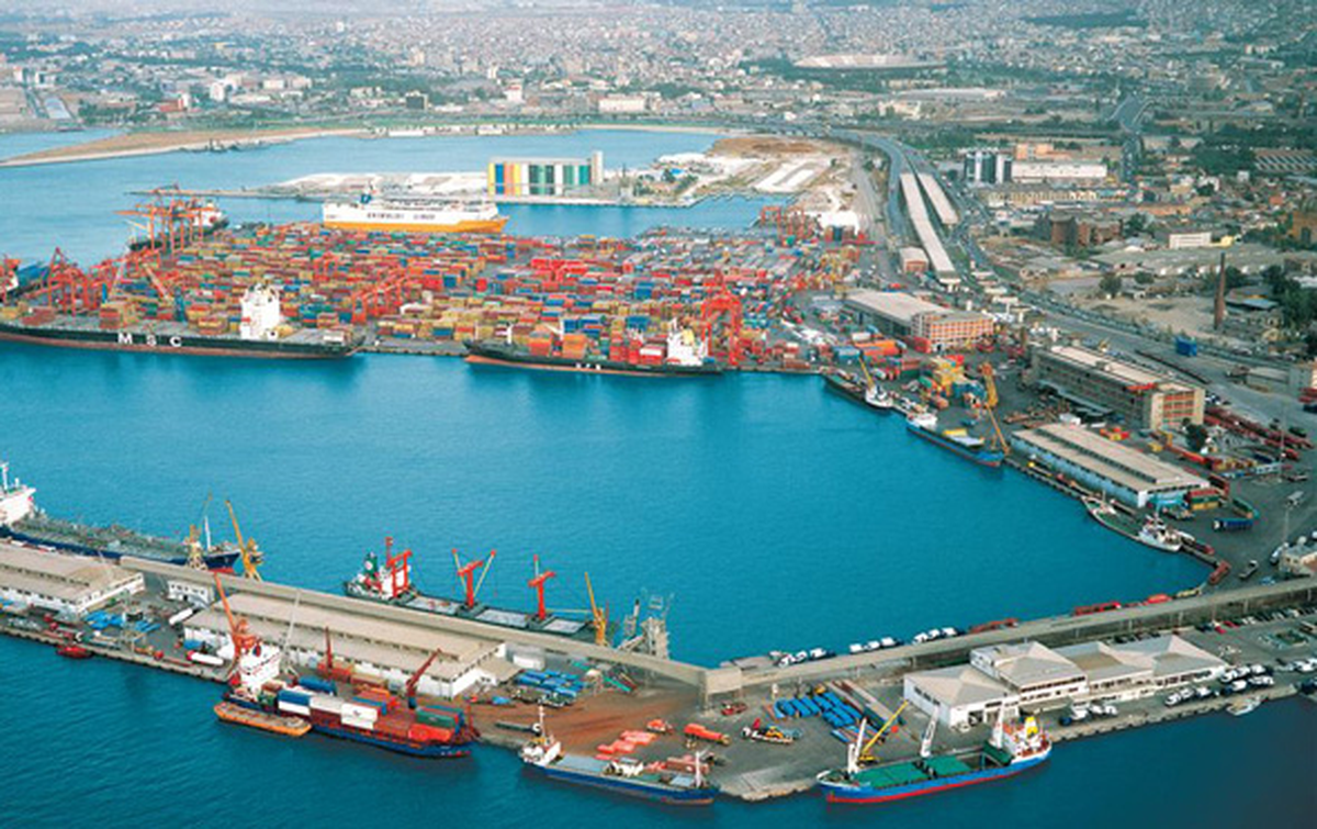 İzmir Limanı\'nda Yolsuzluk Operasyonu: 25 Gözaltı (4)