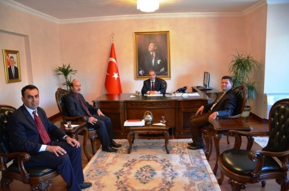 Organik Zeytin Üreticileri Birliği\'nden Vali Tapsız\'a Ziyaret