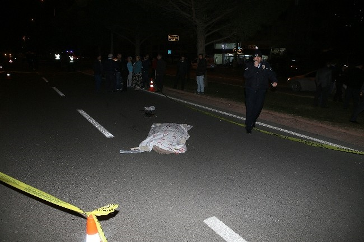 Otomobilin Çarptığı Yaşlı Kadın Hayatını Kaybetti