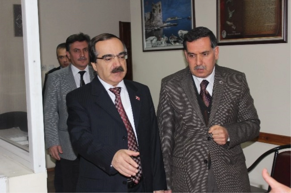 Vali Coş\'tan Başkan Zenbilci\'ye Ziyaret